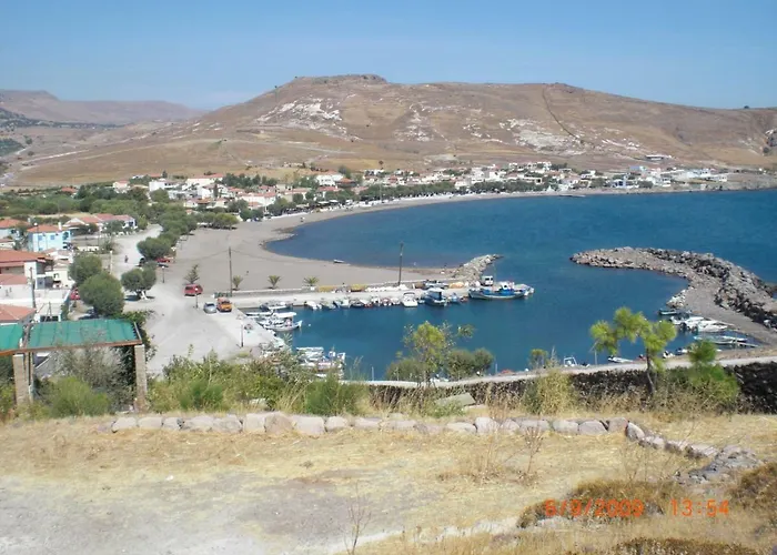 Sea Front Two Bedroom House In Lesvos